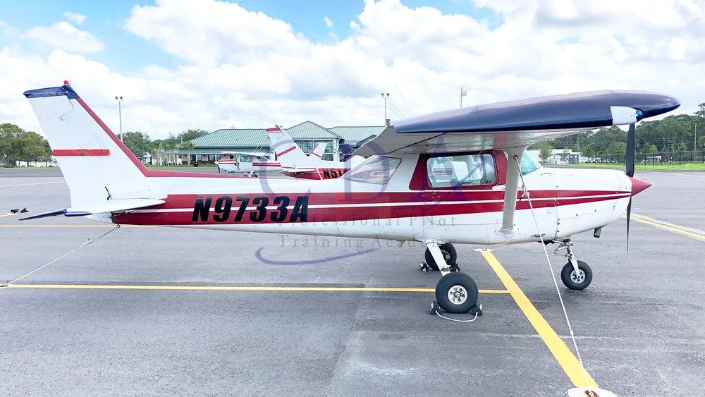 Cessna 152 N9733A